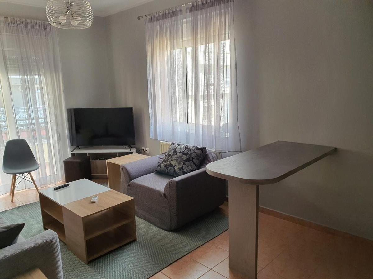 Theos Apartment أليكسانثيربوليس المظهر الخارجي الصورة