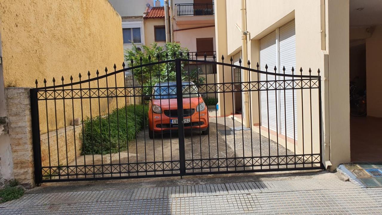 Theos Apartment أليكسانثيربوليس المظهر الخارجي الصورة
