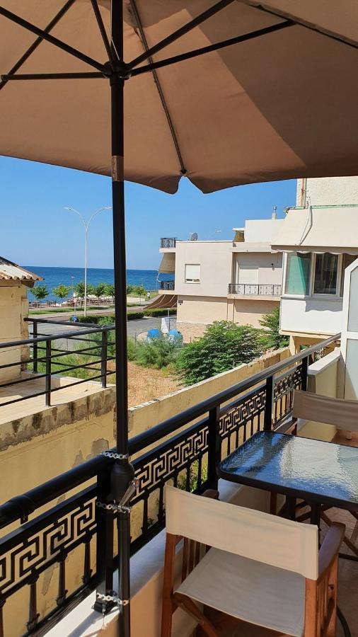 Theos Apartment أليكسانثيربوليس المظهر الخارجي الصورة