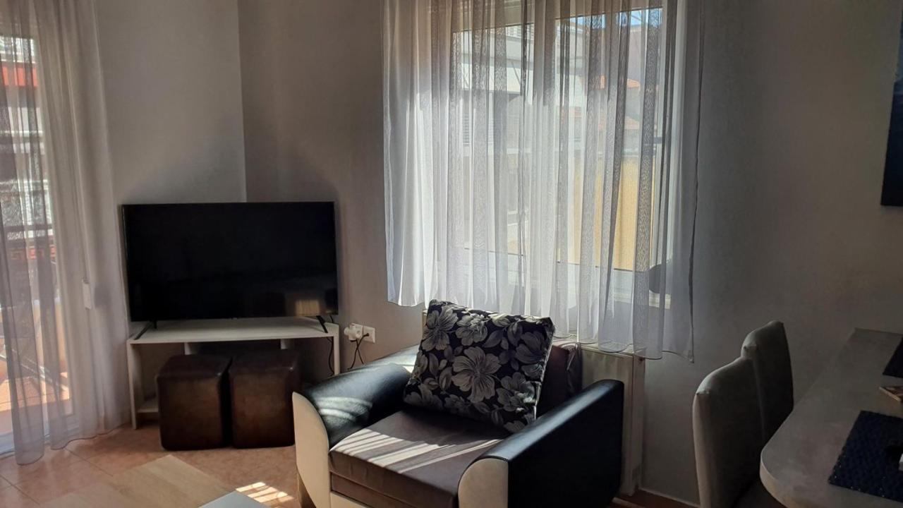 Theos Apartment أليكسانثيربوليس المظهر الخارجي الصورة