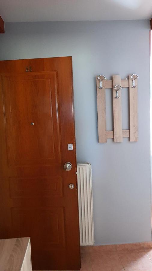 Theos Apartment أليكسانثيربوليس المظهر الخارجي الصورة